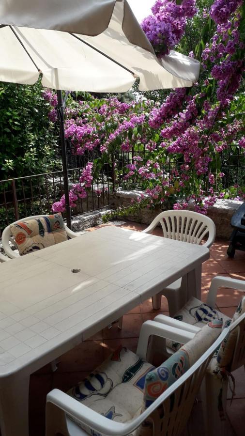 Holiday House Camillina Salò Εξωτερικό φωτογραφία